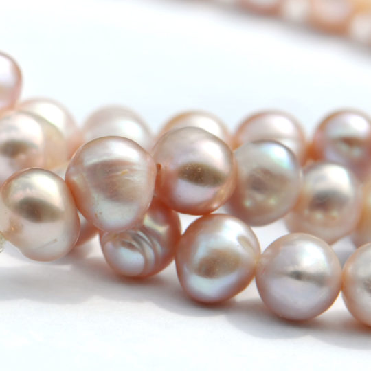 pourquoi les perles jaunissent et comment y remedier